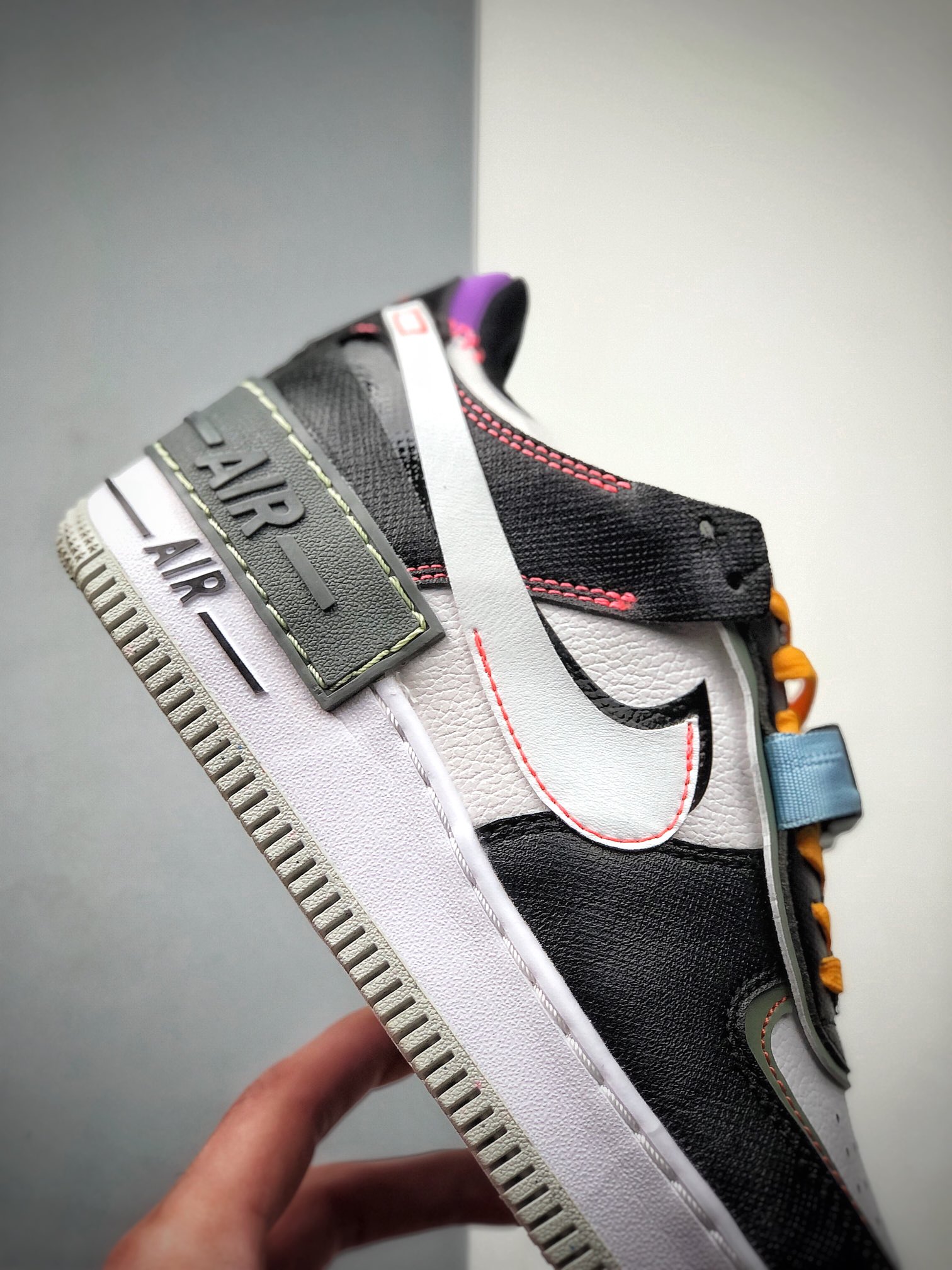 200 NIKE FORCE空军一号运动休闲板鞋   DC2542-001