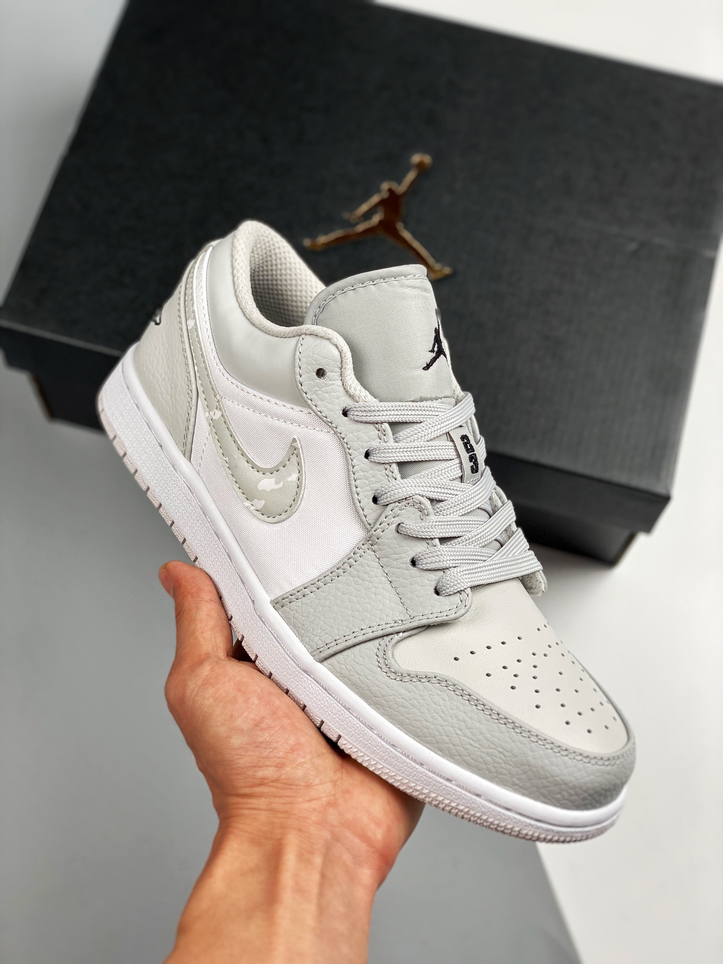 Versión verificada Air Jordan 1 Low Gris Blanco Camuflaje Pequeño Dior, el mejor low-top del mercado, ¡calidad tope! La…