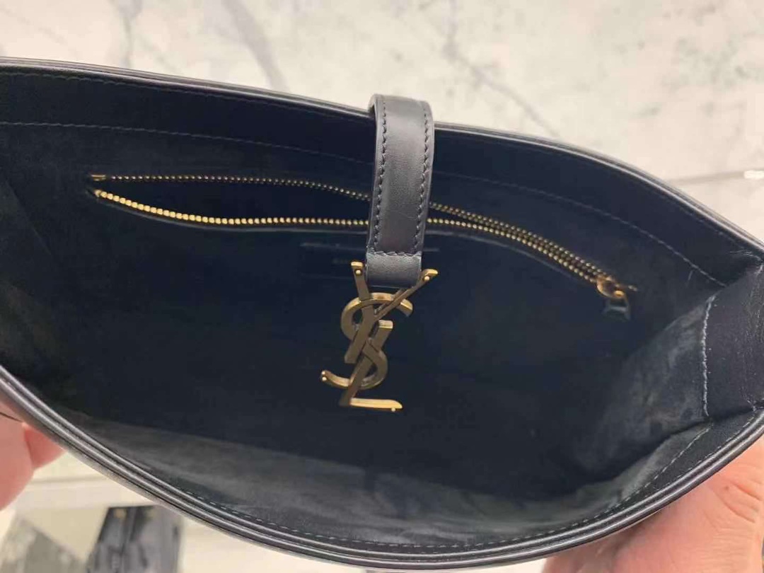 Saint laurent Ysl LE 5 À 7 平纹腋下包 657228黑色