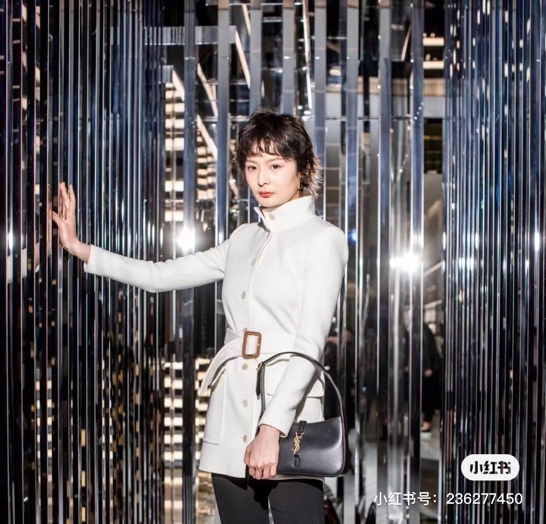 Saint laurent Ysl LE 5 À 7 平纹腋下包 657228黑色