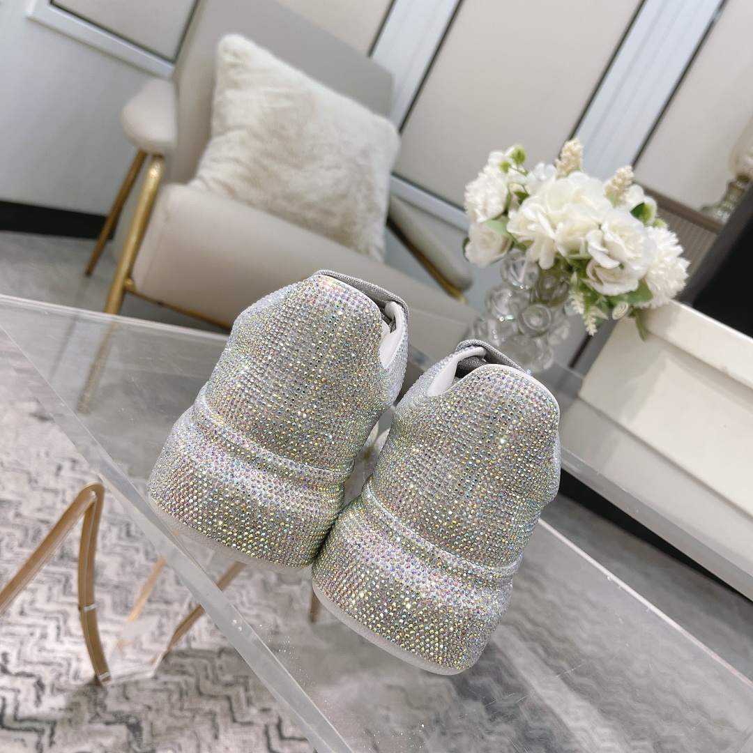 Alexander McQueen Crystal Embellished Velvet Sneakers - Limited Edition 8 a1618679734019 4868
