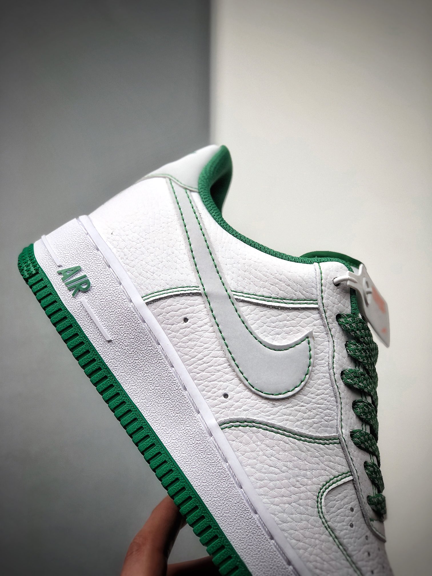 240 NIKE FORCE空军一号运动休闲板鞋   CN2896-103