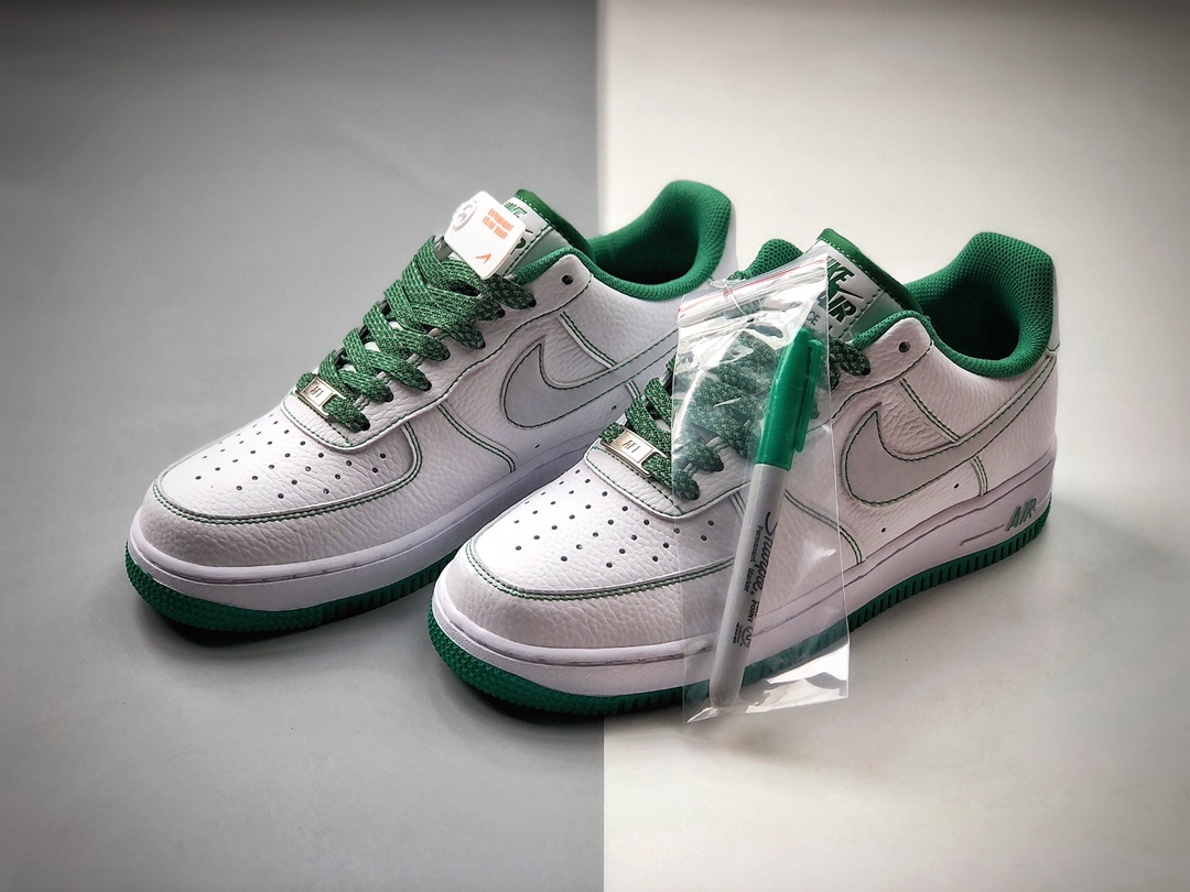 240 NIKE FORCE空军一号运动休闲板鞋   CN2896-103