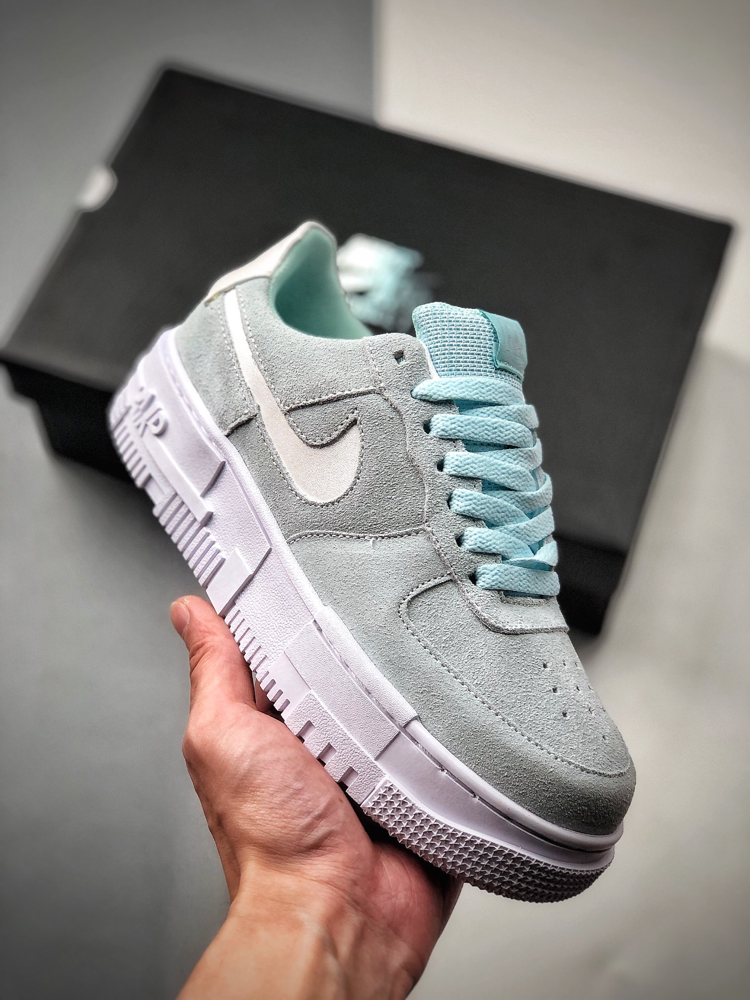 200 NIKE FORCE空军一号运动休闲板鞋   DH3855-400