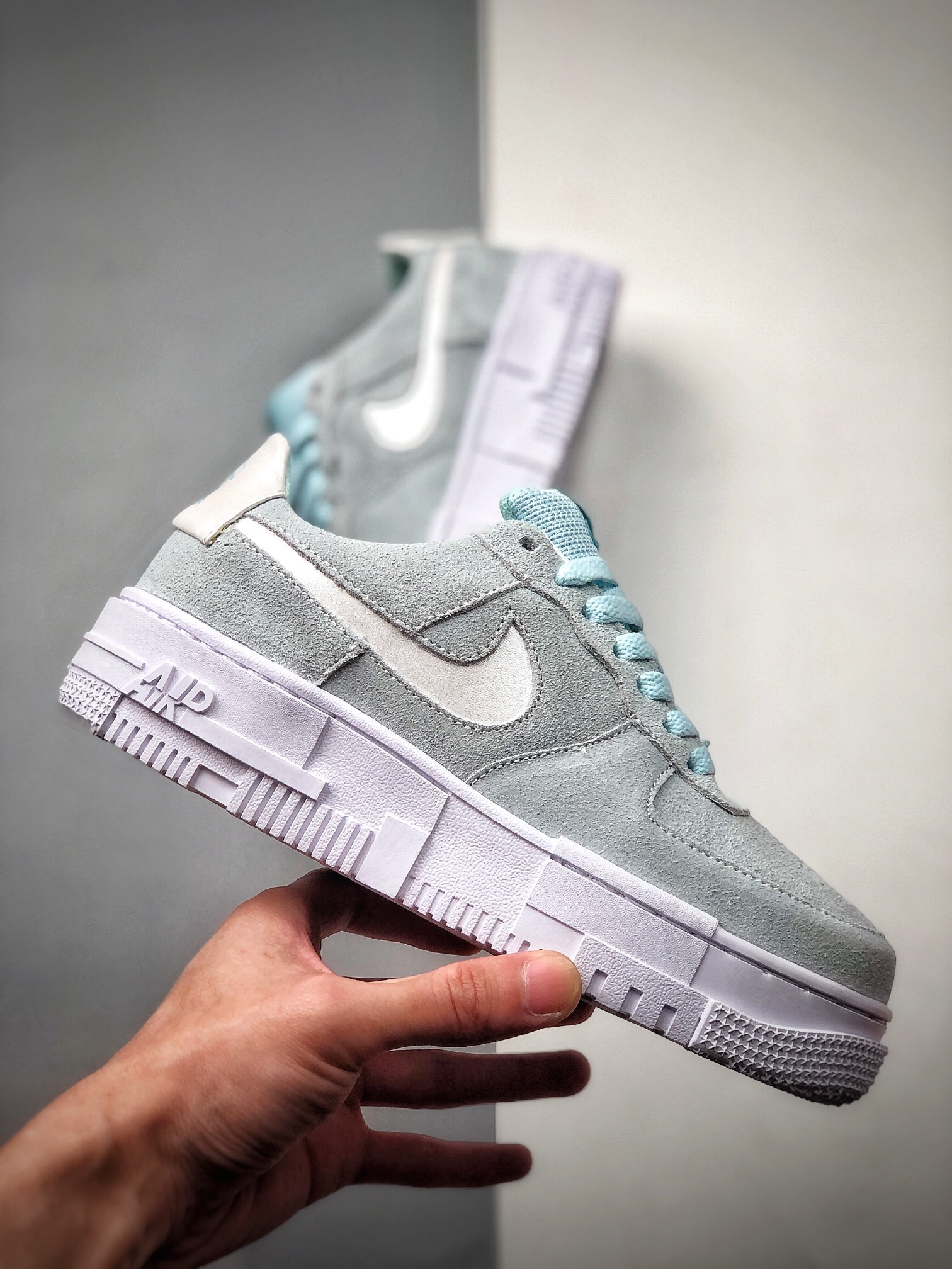 200 NIKE FORCE空军一号运动休闲板鞋   DH3855-400