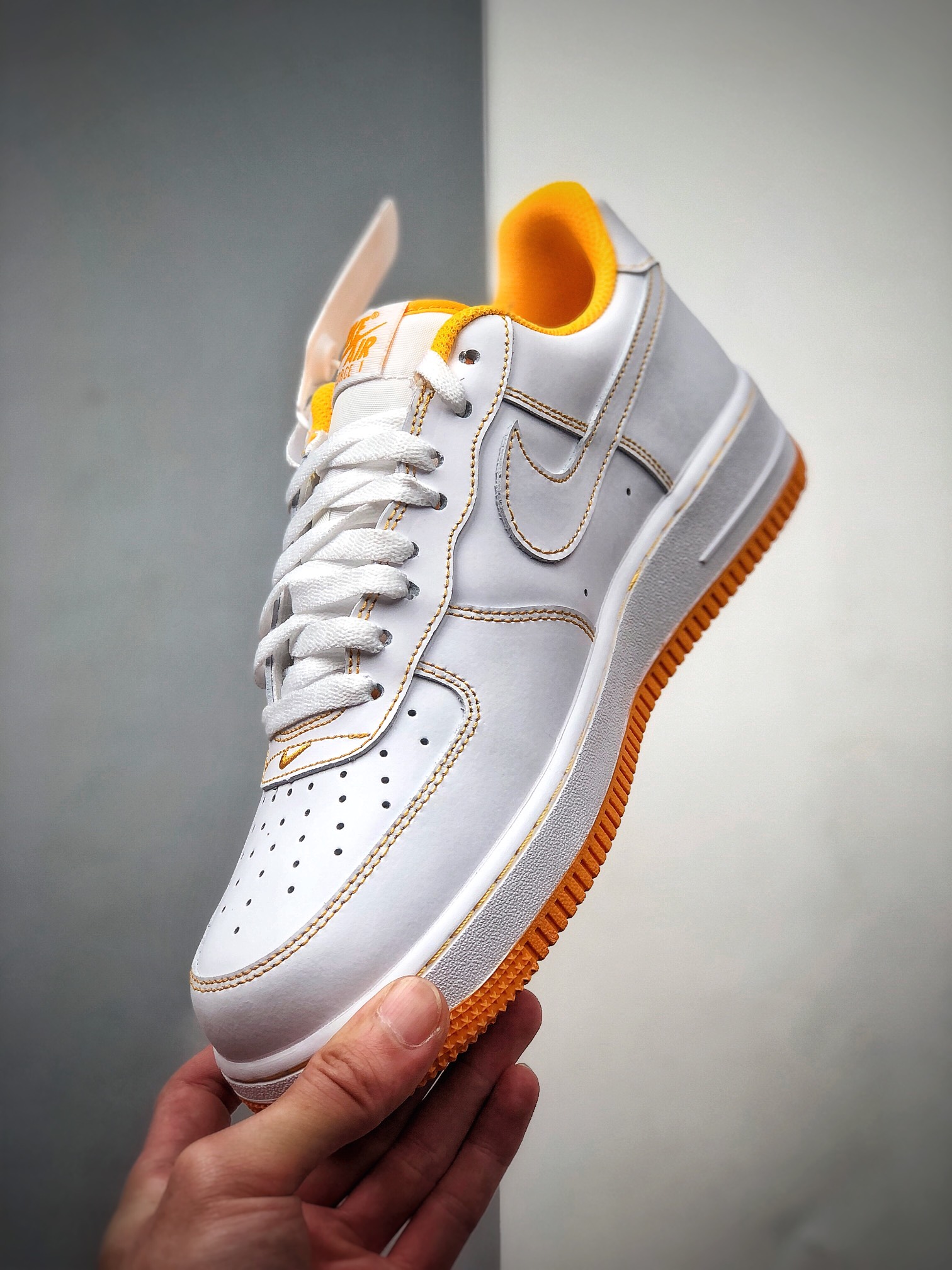 200 NIKE FORCE空军一号运动休闲板鞋   CV1724-102
