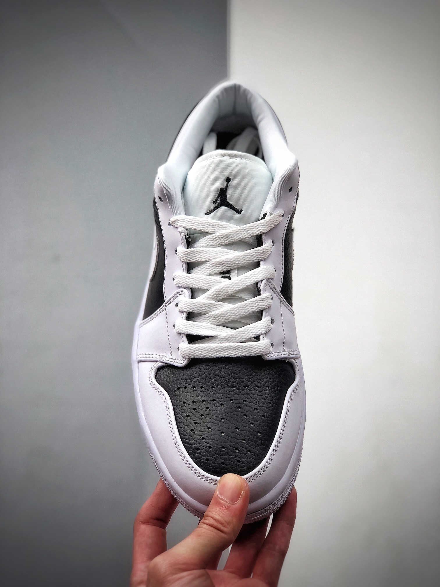 200  Air Jordan 1 Low ”Panda” 低帮 黑白熊猫 AJ1 乔丹1代DC0774-100