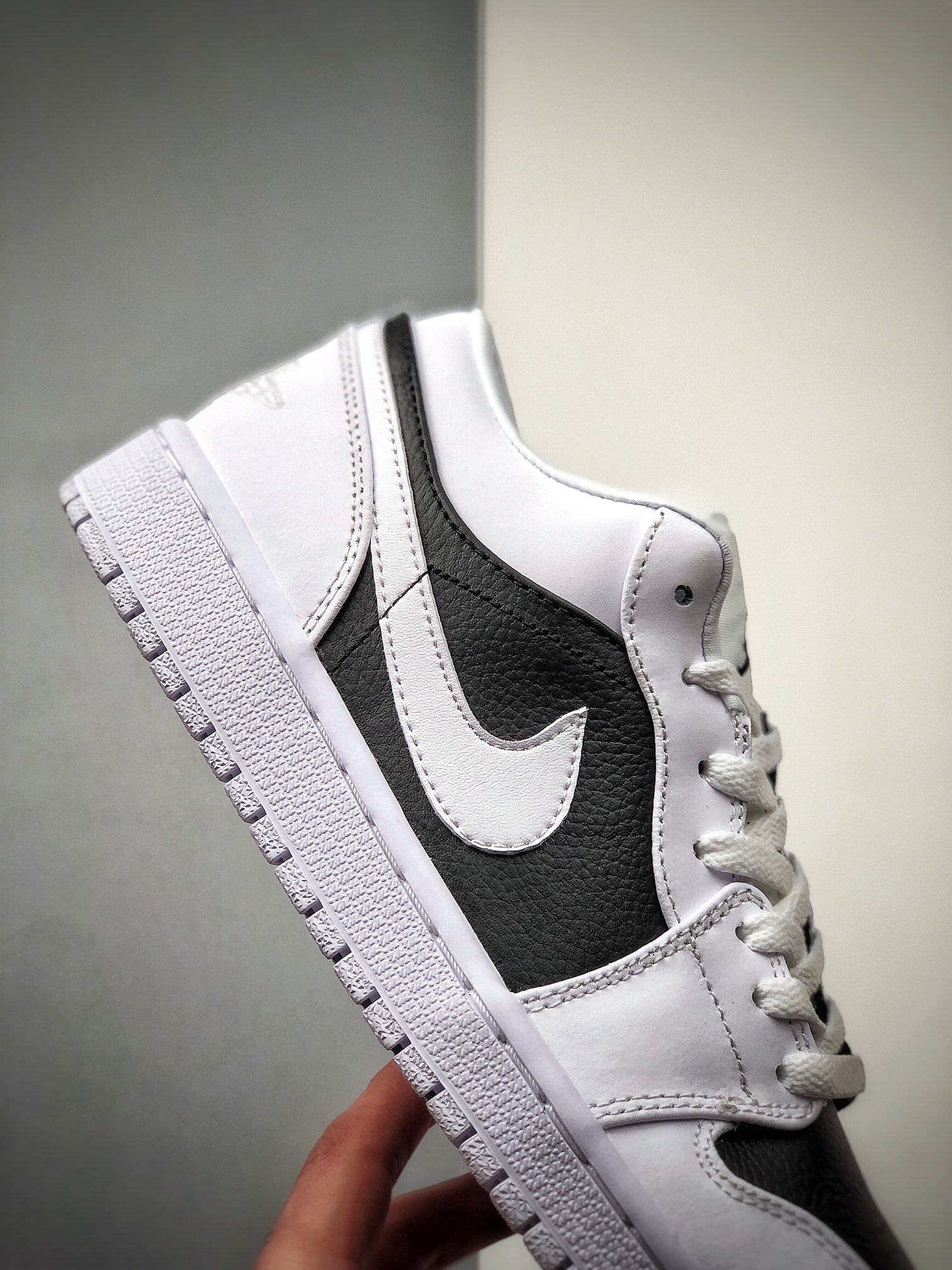 200  Air Jordan 1 Low ”Panda” 低帮 黑白熊猫 AJ1 乔丹1代DC0774-100