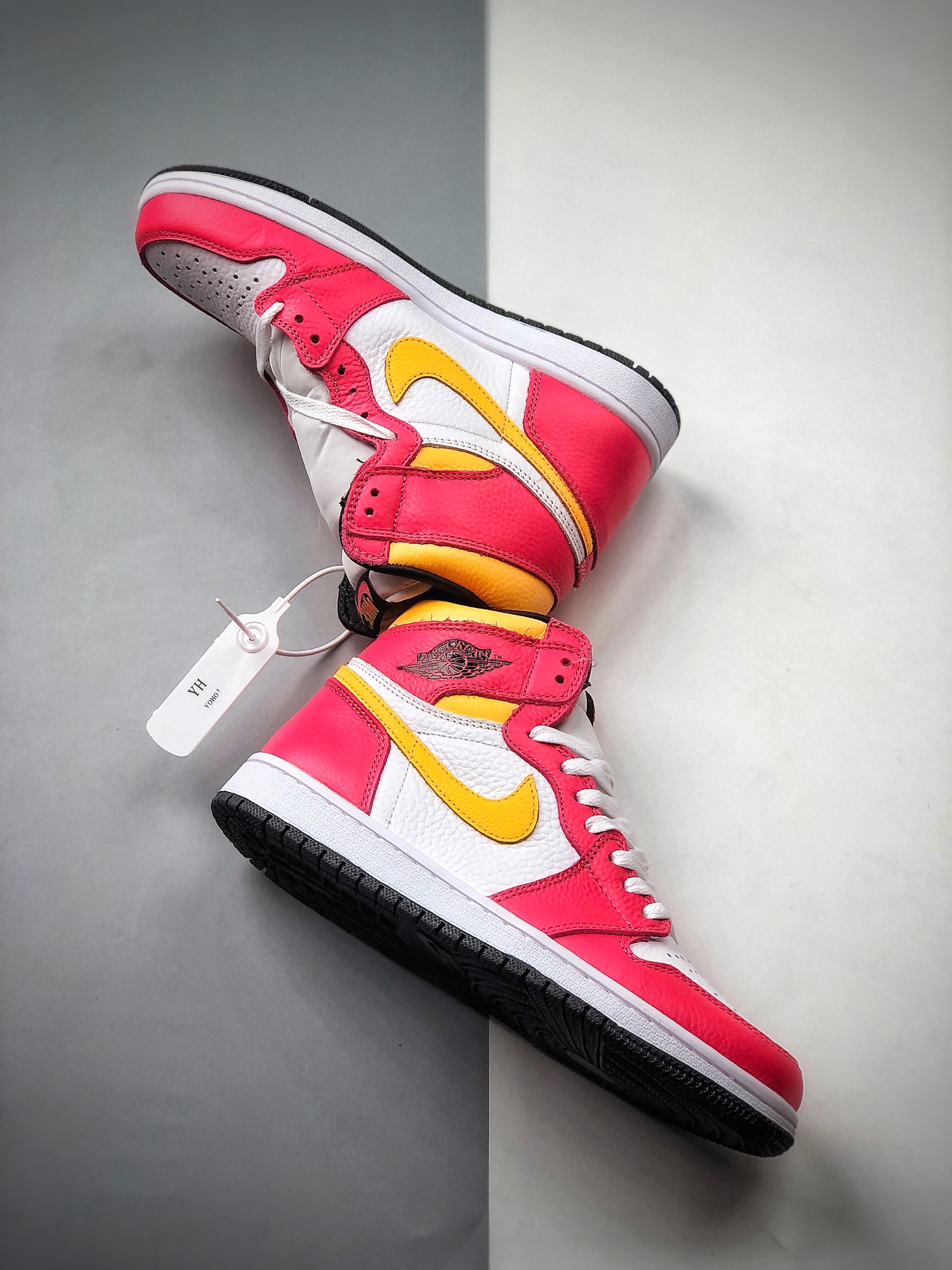320  Air Jordan 1 High OG ”L ight Fusion Red” 高帮 555088-603