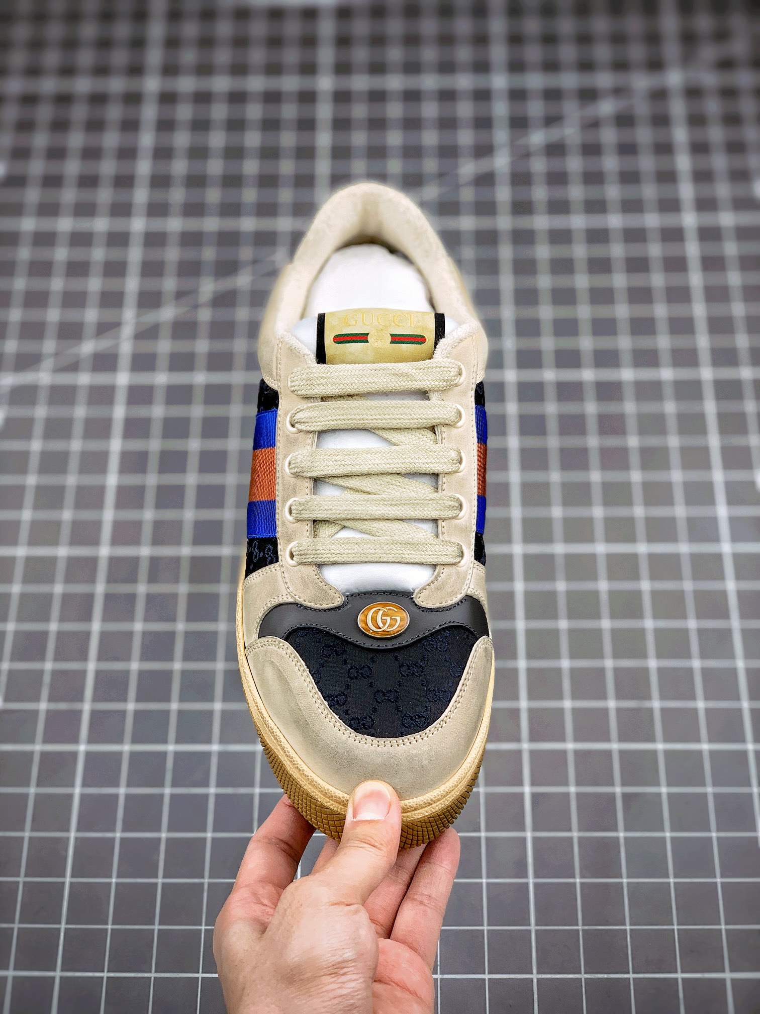 The highest level of pure originality on the market, exclusive customized purchasing version #chip can be scanned# More than 20 details on the whole body are all consistent and restored to beat all versions on the market Gucci Distressed Screener sneaker Gucci dirty shoes series classic prototype retro versatile old dad sneakers/retro college style nostalgic l old version original old right foot shoe side embedded NFC anti-counterfeiting chip device + shoe box label two unique codes scan to enter the official website in seconds to buy any version on the market Original Italian imports inside and outside full leather full set packaging full first layer top soft cowhide Guangdong OEM production original file original label original box free to compare any version Size: 39 40 41 42 43 44