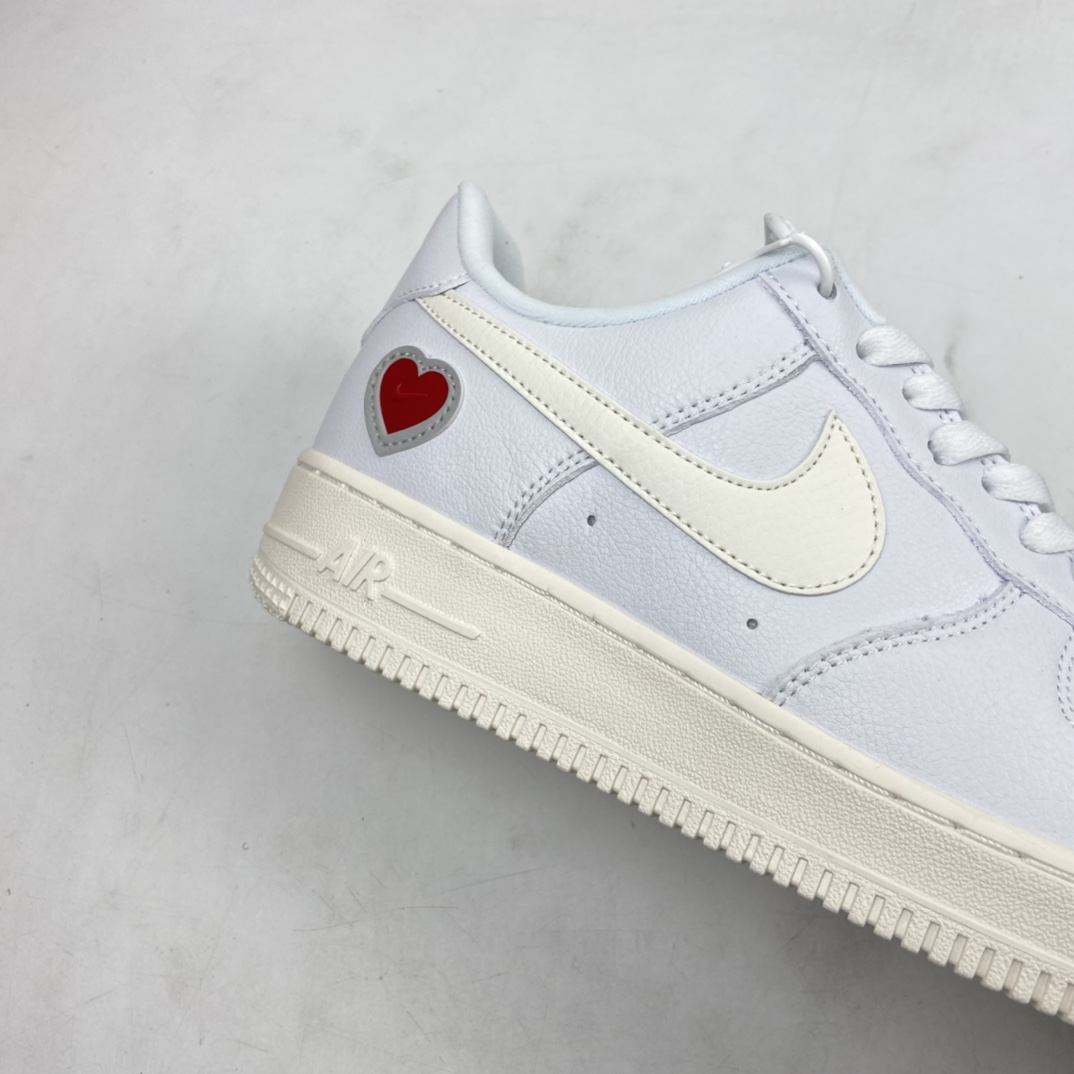 P200   NK Air Force 1“ Valentine’s Day”空军一号白红情人节 DD7117-100