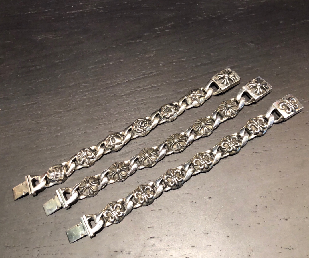 Chrome Hearts 𝐂𝐡𝐫𝐨𝐦𝐞 𝐡𝐞𝐚𝐫𝐭𝐬 克罗心童军花/十字架粗手链