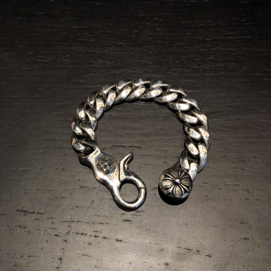 Chrome Hearts 𝐂𝐡𝐫𝐨𝐦𝐞 𝐡𝐞𝐚𝐫𝐭𝐬 克罗心十字架粗手链