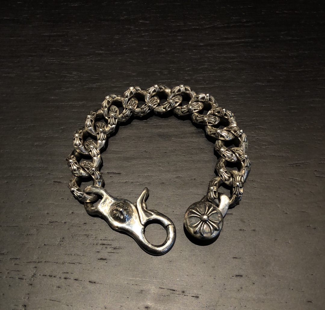 Chrome Hearts 𝐂𝐡𝐫𝐨𝐦𝐞 𝐡𝐞𝐚𝐫𝐭𝐬 克罗心十字架粗手链