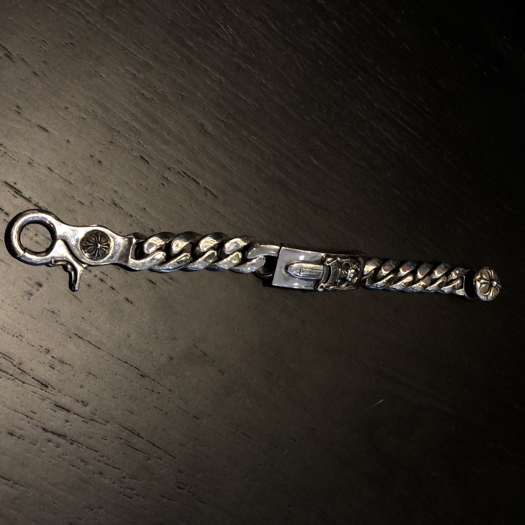 Chrome Hearts 𝐂𝐡𝐫𝐨𝐦𝐞 𝐡𝐞𝐚𝐫𝐭𝐬 克罗心宝剑粗手链