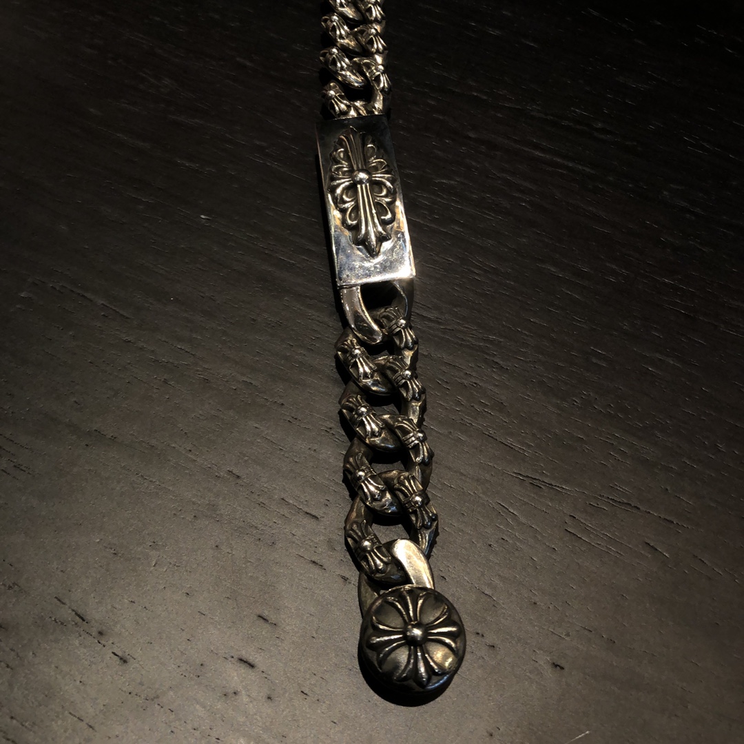 Chrome Hearts 𝐂𝐡𝐫𝐨𝐦𝐞 𝐡𝐞𝐚𝐫𝐭𝐬 克罗心十字架粗手链