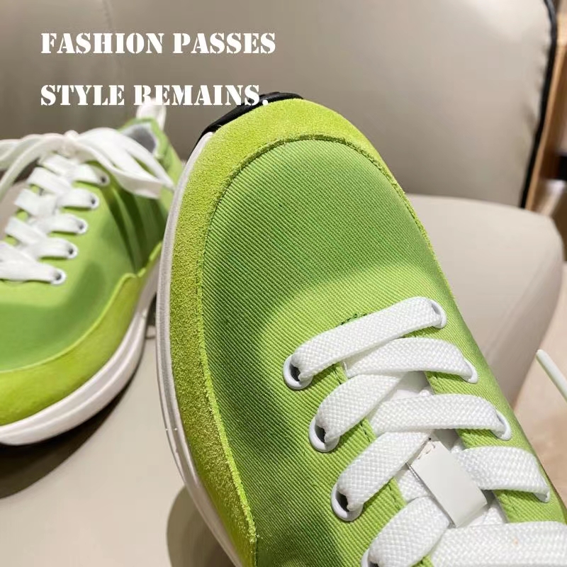 J5  Chanel 香奈儿 C家小香男女鞋情侣款，青春时尚风［拥抱]原板开发[强]顶级版本💪💪进口高丝光牛反绒[666]搭配进口尼龙防水牛仔布[胜利]原版五金扣[和3D打印工艺［擦汗]原版AP材质大底轻便舒适🎉[玫瑰]拉帮套楦工艺[爱心]女35-41男38-45