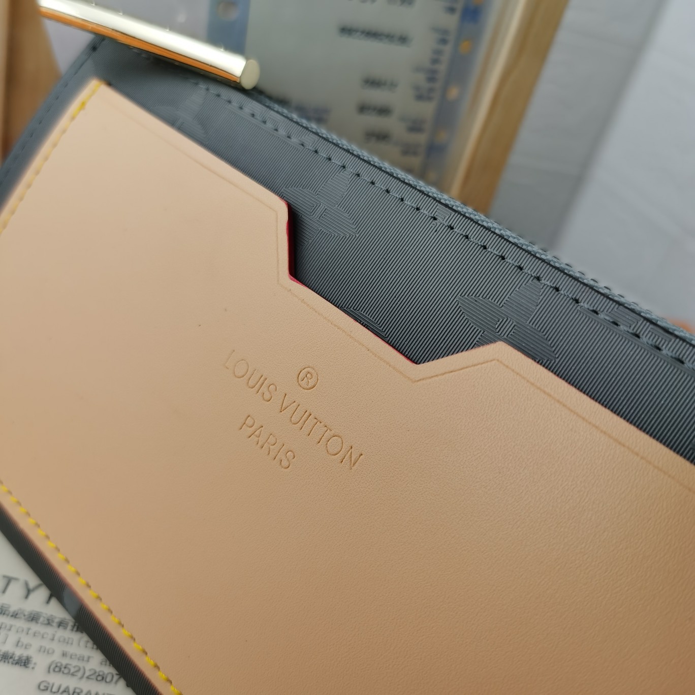 ルイ・ヴィトン COSMOS 財布 グレー帆布製