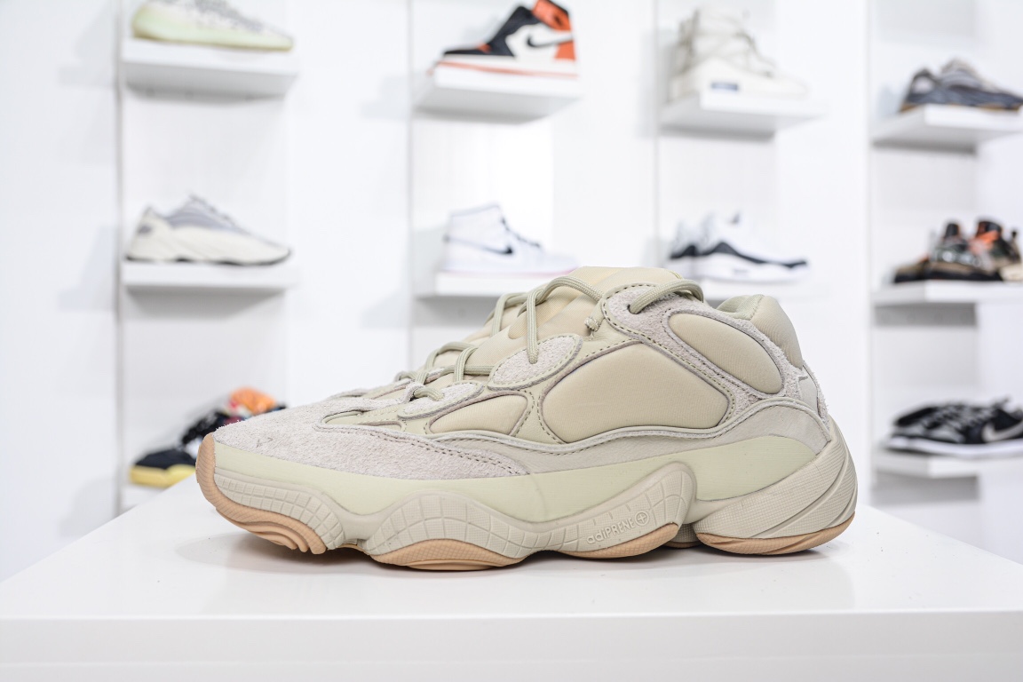 I0 外贸纯原版本Adidas Yeezy500 “Stone”石头 定义顶级制作工艺 仅看齐发售原鞋.AD万邦原厂翻毛、甩纹牛皮内置adiPRENE+减震科技 全鞋包括内里 机台针车间距调整与原版一致原底模具开发 “adiPRENE”字样完美呈现UV紫光下 鞋面、鞋垫反馈效果正确原标测写 内外标、吊牌芯片卡，遵循原版 鞋盒双层外标 与各位老铁某宝大店购买完全一致