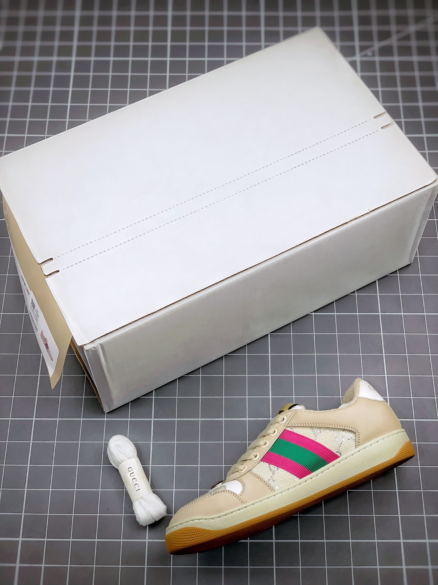 550  Gucci Distressed Screener sneaker古驰小脏鞋系列