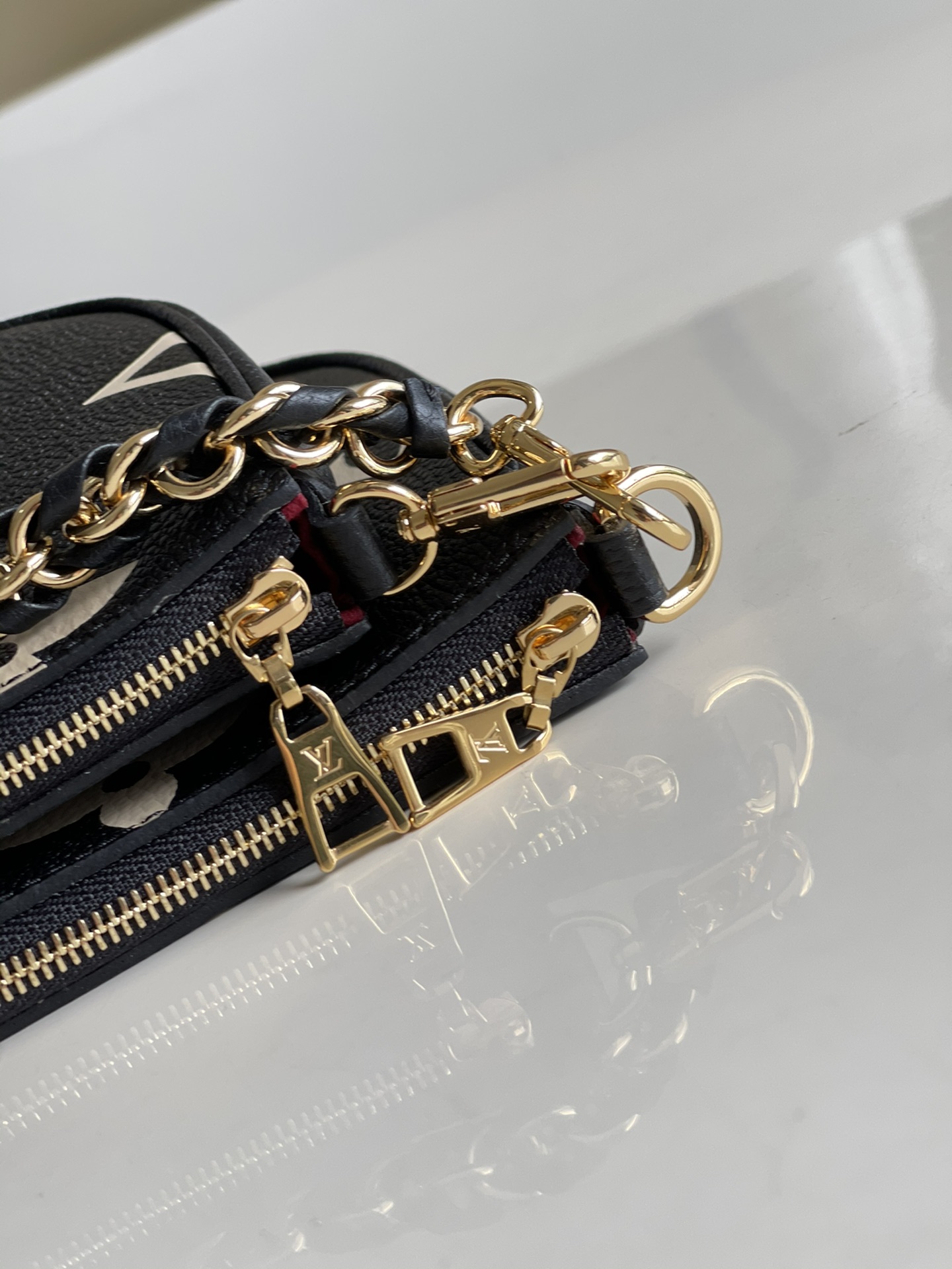 Louis Vuitton Haute Couture Classic Luxury Handbag Shoulder Crossbody 7