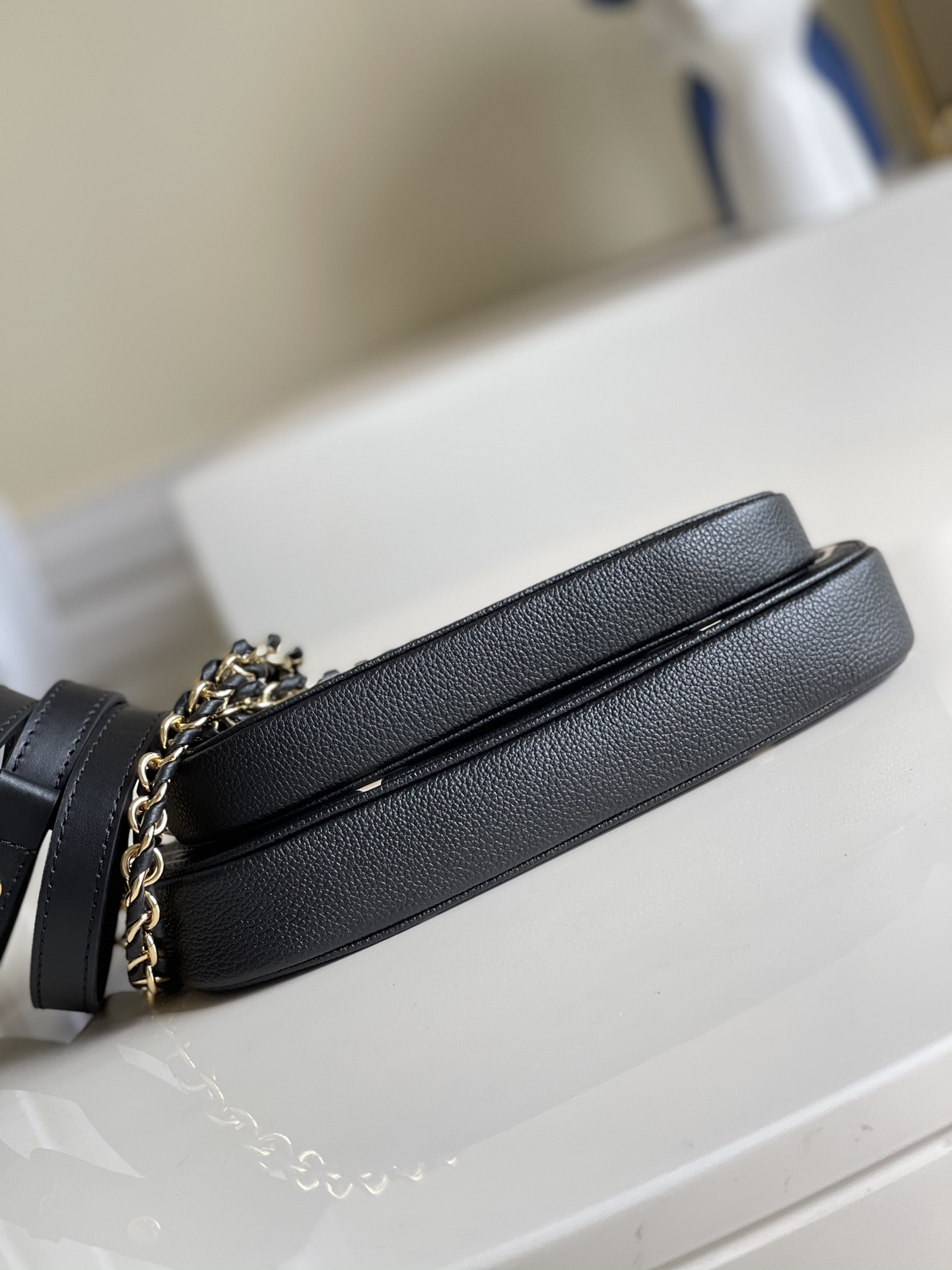 Louis Vuitton Haute Couture Classic Luxury Handbag Shoulder Crossbody 4