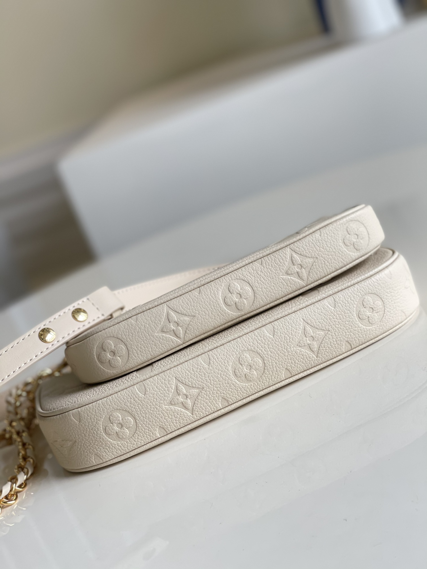 Louis Vuitton Haute Couture Classic Luxury Handbag Shoulder Crossbody 4