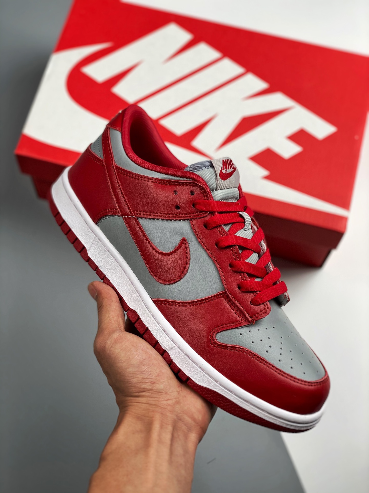 Nk Dunk SB Low "Medium Grey" gris rojo, fotos reales de envío, calidad de nivel de empresa, limpieza, bordado eléctrico…