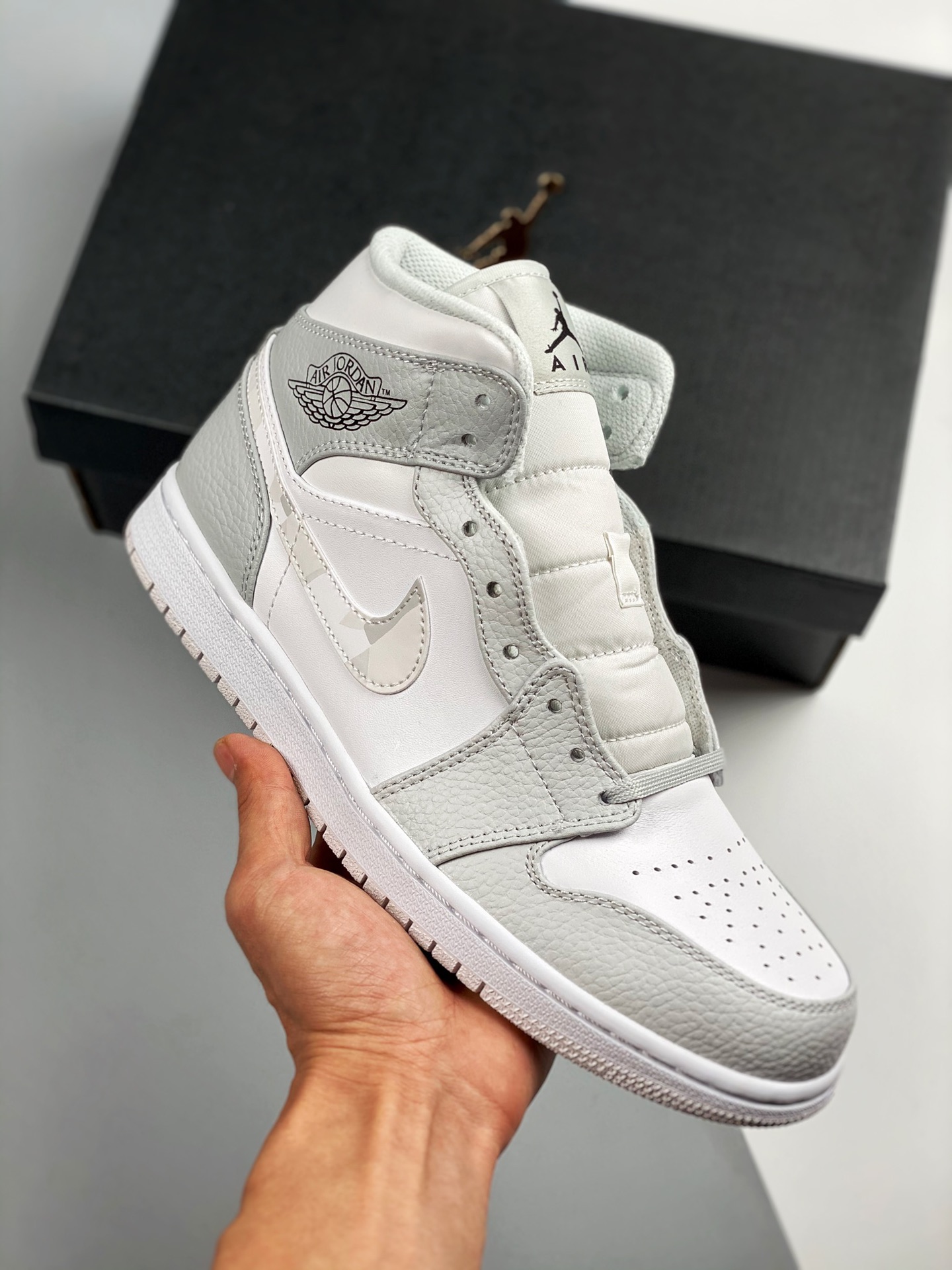 Versión de verificación Air Jordan 1 Mid blanco gris pequeño dior, el mejor mid-top del mercado, calidad tope! La única…