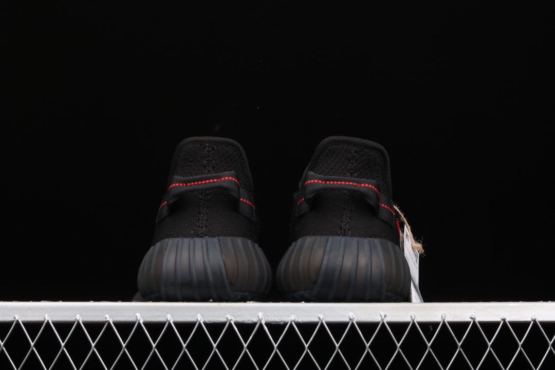 💰150真标💰180公司级💰260纯原版
Ad Yeezy 350 V2 Boost Basf CP9652 阿迪达斯椰子350二代 黑红字 巴斯夫爆米花
#49大码加持 外单品质 真实芯防片伪标 鞋材用料同步ZP 支持验证 文案无需过多修饰 细节随意对比
尺码:36 36.5 37 38 38.5 39 40 40.5 41 42 42.5 43 44 44.5 45 46 47 48 49
