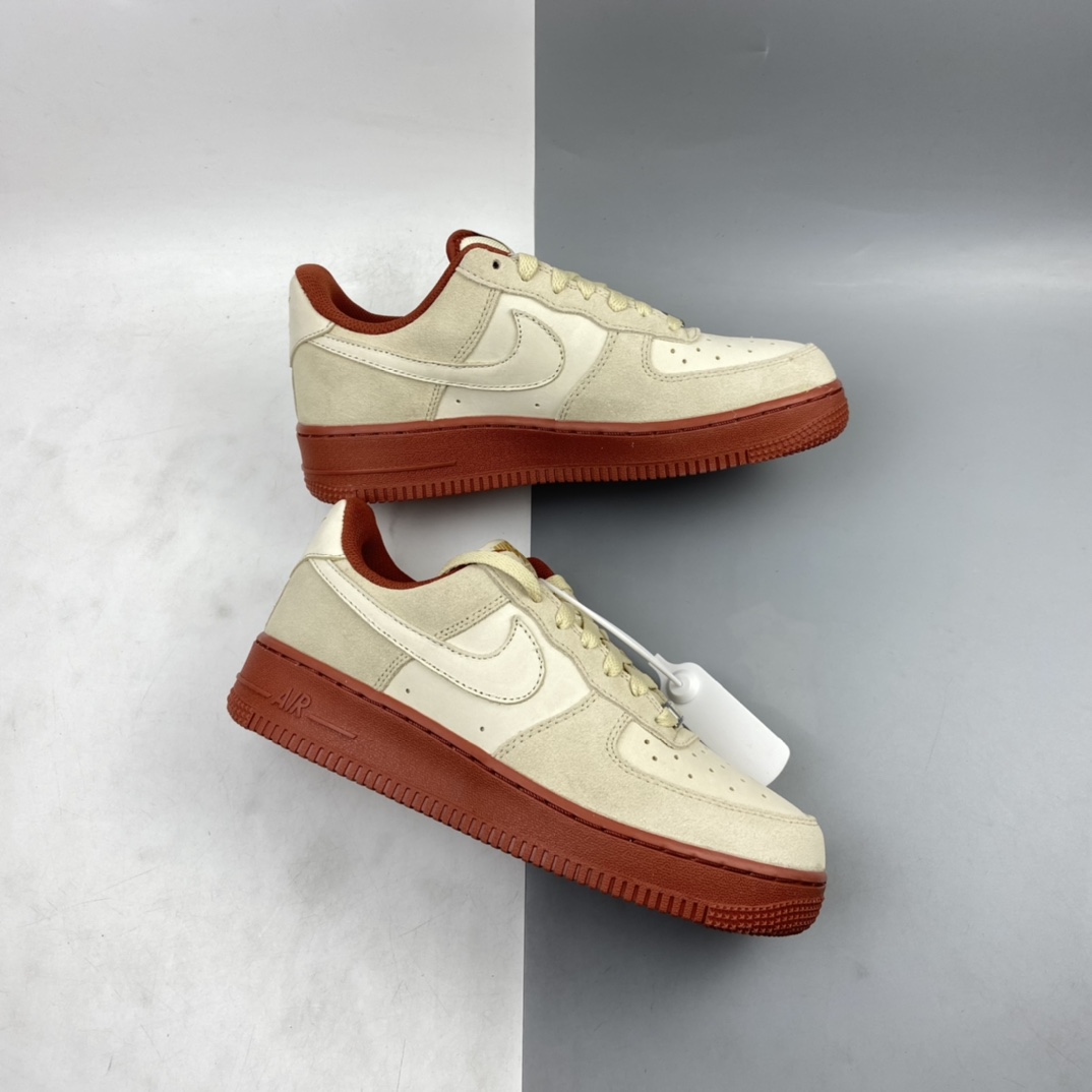 P240 Nk Air Force 1’07 SE 空军一号米黄/砖红低帮经典板鞋 AA1391-111