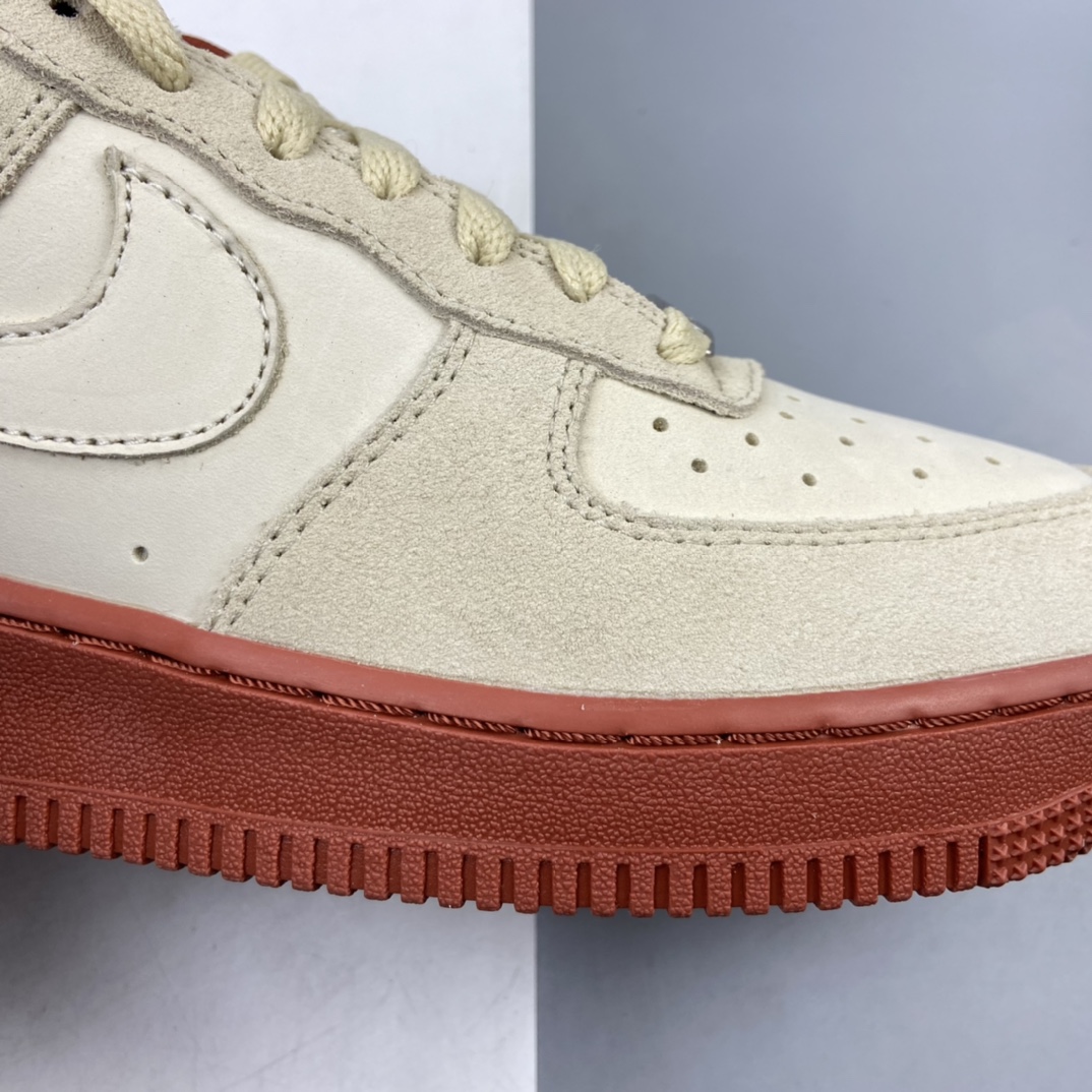 P240 Nk Air Force 1’07 SE 空军一号米黄/砖红低帮经典板鞋 AA1391-111