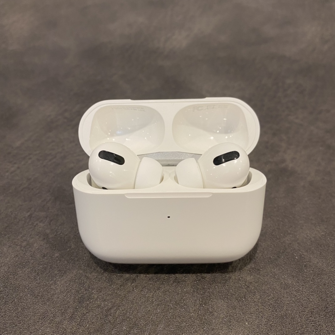 本地放💰230
ln原厂#AirPodsPro 外贸出口版本
全部原装原芯片 内外序列号官网可查!
冲正混卖级别 支持任何检测防伪 平台专供!
音质无需多介绍 高水准调教 低音绝对小钢炮
高通3026芯片 稳定性高 行业天花板水准
电池升级 单次续航听歌时间可达4-6个小时
35db通透降噪 效果跟正品一样 非常明显!
独家升级空间音频 支持4D环绕音效
机身五处刻码 关于本机序列号 内外一致官网可查。
赠送配套专柜小票 保护壳 无线充 小毒箱
外观不磨损支持退换 保修三个月
现货默认日文贴标 可定制澳洲 英文 台湾等贴标