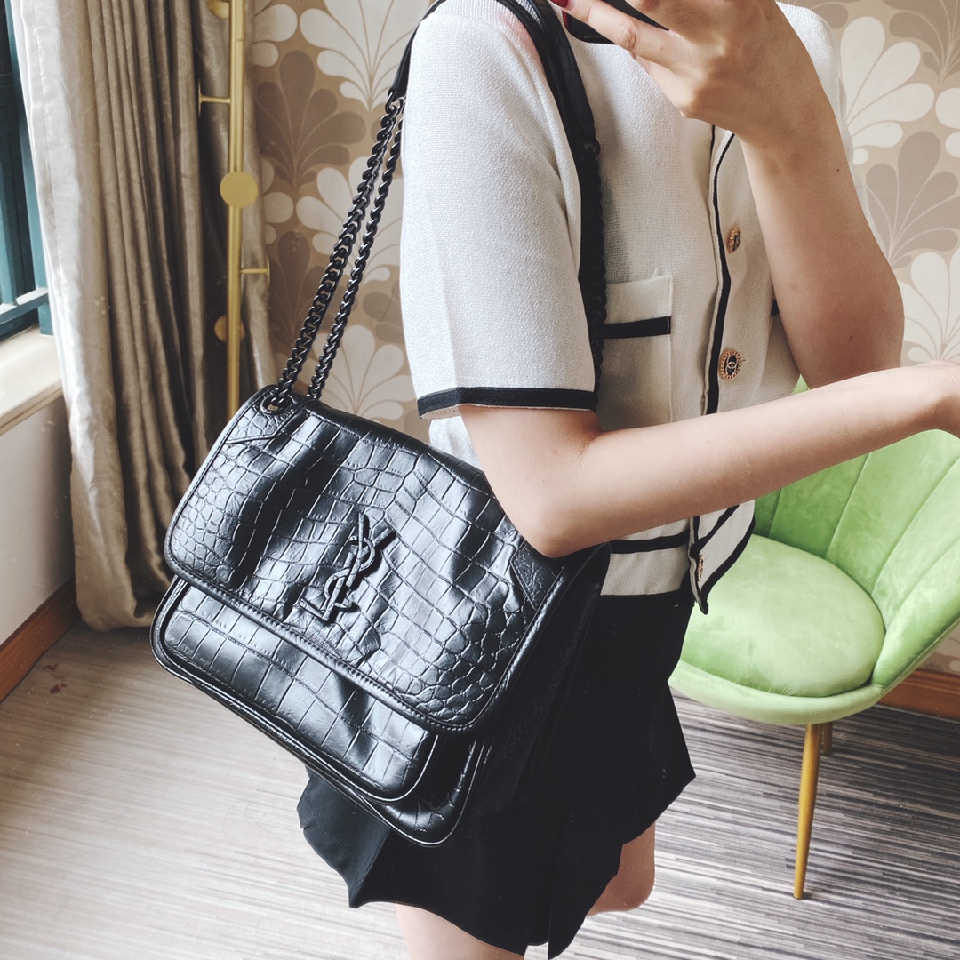 Louis Vuitton Haute Couture Classic Luxury Handbag Shoulder Crossbody 2