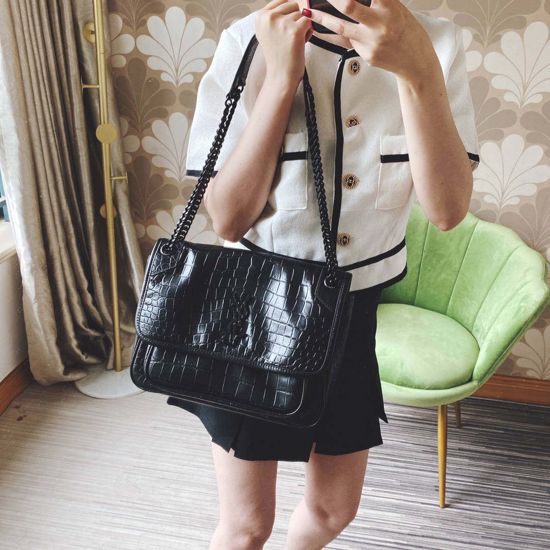 Louis Vuitton Haute Couture Classic Luxury Handbag Shoulder Crossbody 7
