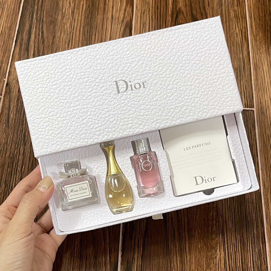 Dior Miniature Perfume Set - Joy Edition - 3 x 5ml Authentic Collection 1 i1618868258 4029 4