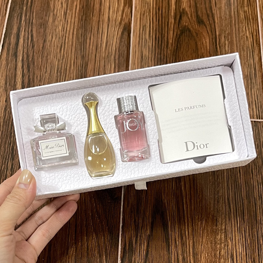 Dior Miniature Perfume Set - Joy Edition - 3 x 5ml Authentic Collection 4 i1618868258 459 2