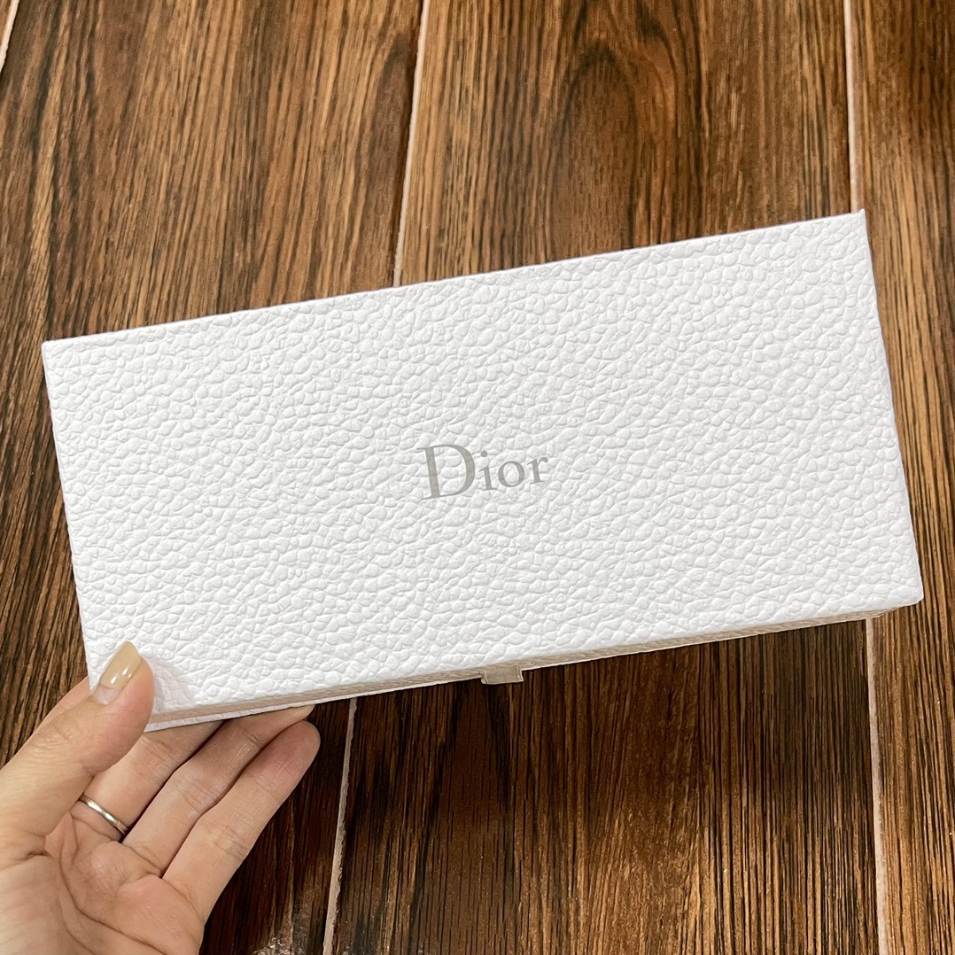 Dior Miniature Perfume Set - Joy Edition - 3 x 5ml Authentic Collection 2 i1618868258 8181 0