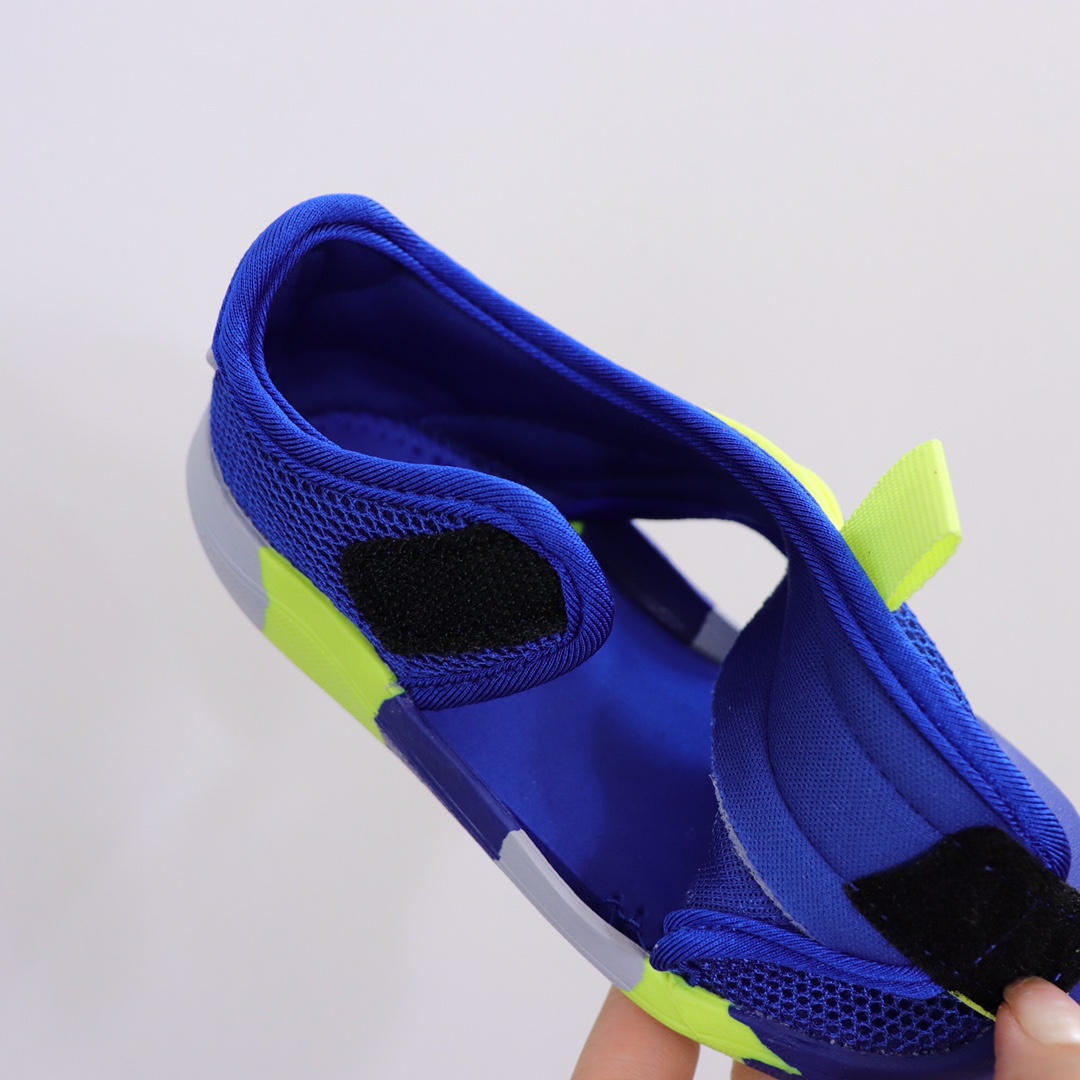 图片[7]-AD新款包头网面凉鞋‼️ AD儿童包头凉鞋 新款，每年的爆款！实在太经典好穿！采用柔韧透气网面，搭配耐磨橡胶鞋底，新升级的质量，比往年更上一个档次✅ 泡棉缓震鞋垫更加轻盈舒适，脚感柔软！与脚底贴合度很好，不会打滑！-选品中心