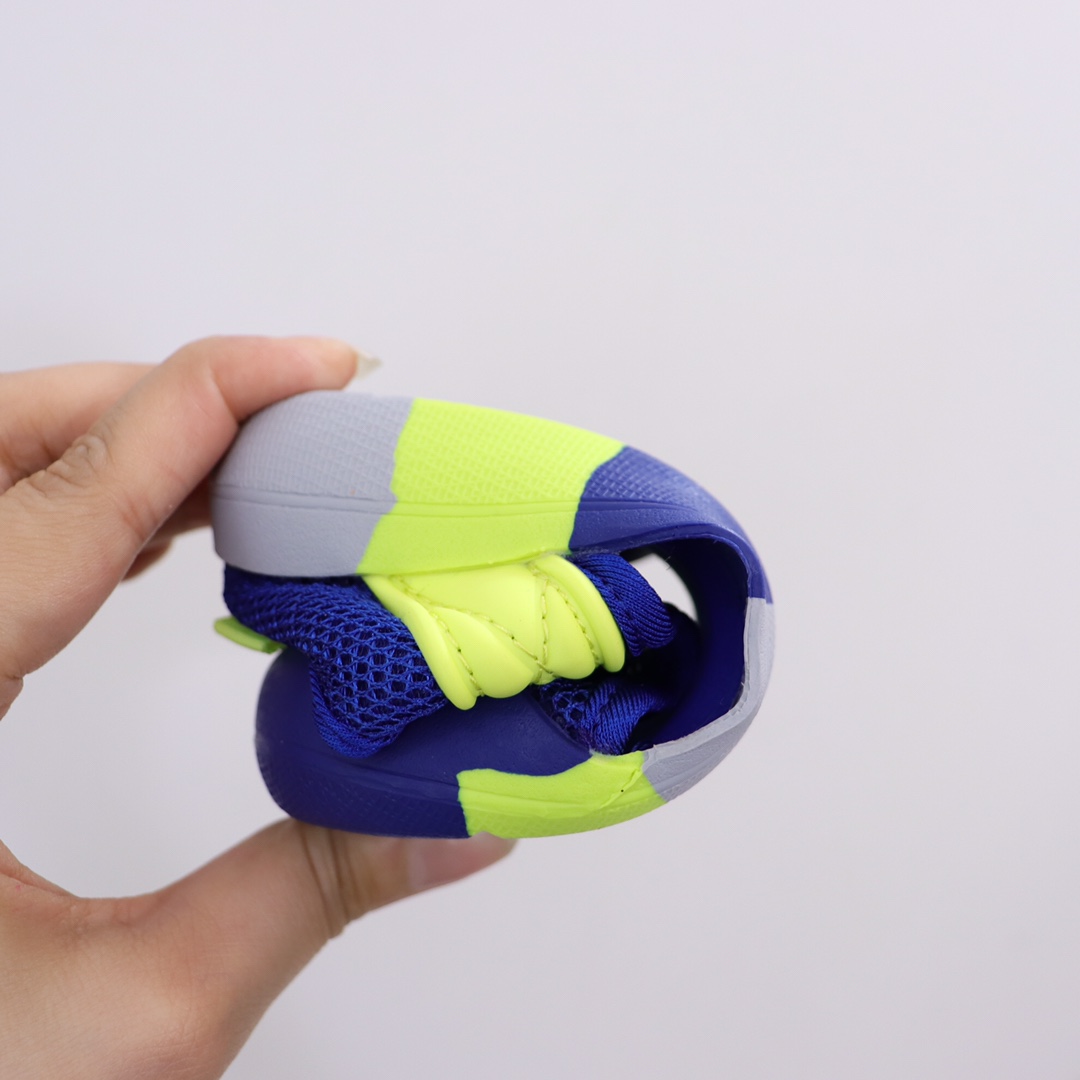 图片[9]-AD新款包头网面凉鞋‼️ AD儿童包头凉鞋 新款，每年的爆款！实在太经典好穿！采用柔韧透气网面，搭配耐磨橡胶鞋底，新升级的质量，比往年更上一个档次✅ 泡棉缓震鞋垫更加轻盈舒适，脚感柔软！与脚底贴合度很好，不会打滑！-选品中心