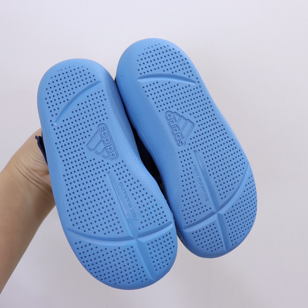 图片[4]-AD新款包头网面凉鞋‼️ AD儿童包头凉鞋 新款，每年的爆款！实在太经典好穿！采用柔韧透气网面，搭配耐磨橡胶鞋底，新升级的质量，比往年更上一个档次✅ 泡棉缓震鞋垫更加轻盈舒适，脚感柔软！与脚底贴合度很好，不会打滑！-选品中心