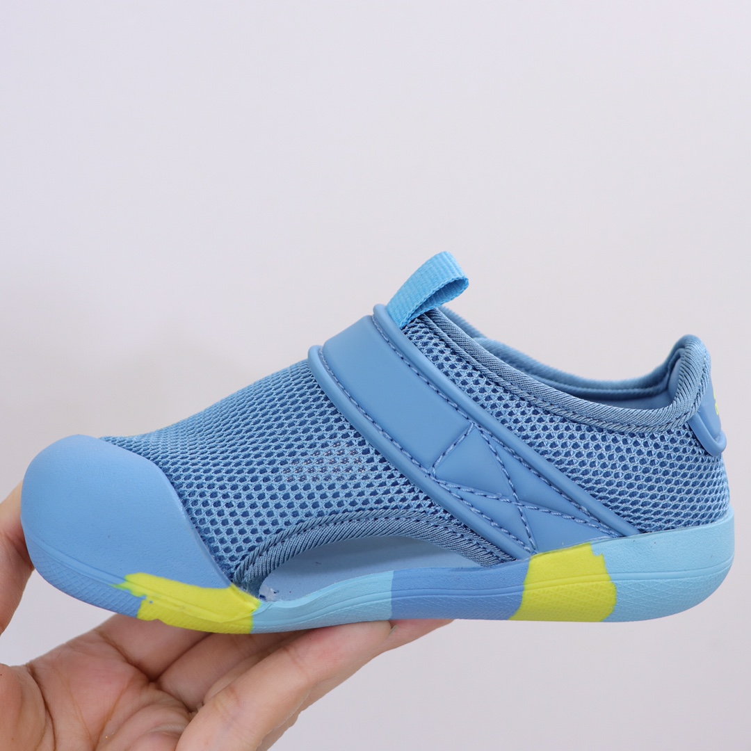 图片[9]-AD新款包头网面凉鞋‼️ AD儿童包头凉鞋 新款，每年的爆款！实在太经典好穿！采用柔韧透气网面，搭配耐磨橡胶鞋底，新升级的质量，比往年更上一个档次✅ 泡棉缓震鞋垫更加轻盈舒适，脚感柔软！与脚底贴合度很好，不会打滑！-选品中心