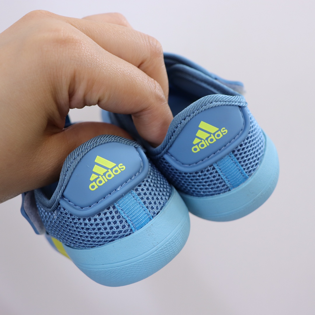 图片[3]-AD新款包头网面凉鞋‼️ AD儿童包头凉鞋 新款，每年的爆款！实在太经典好穿！采用柔韧透气网面，搭配耐磨橡胶鞋底，新升级的质量，比往年更上一个档次✅ 泡棉缓震鞋垫更加轻盈舒适，脚感柔软！与脚底贴合度很好，不会打滑！-选品中心