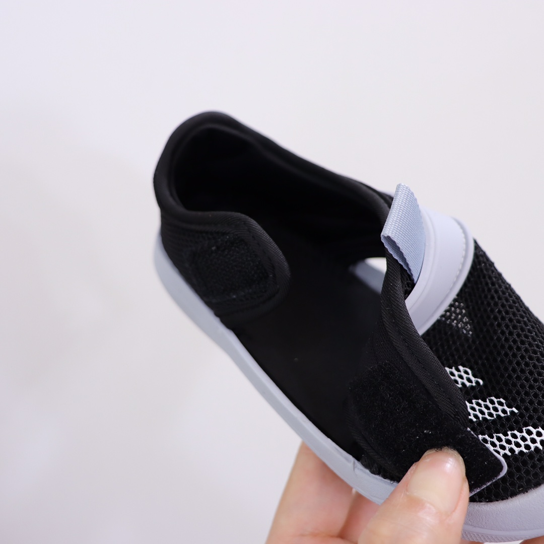 图片[7]-AD新款包头网面凉鞋‼️ AD儿童包头凉鞋 新款，每年的爆款！实在太经典好穿！采用柔韧透气网面，搭配耐磨橡胶鞋底，新升级的质量，比往年更上一个档次✅ 泡棉缓震鞋垫更加轻盈舒适，脚感柔软！与脚底贴合度很好，不会打滑！-选品中心