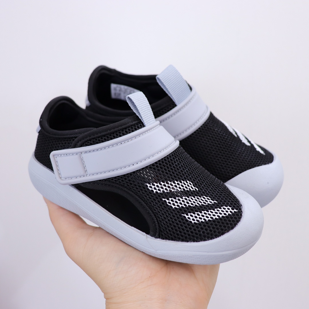 AD新款包头网面凉鞋‼️ AD儿童包头凉鞋 新款，每年的爆款！实在太经典好穿！采用柔韧透气网面，搭配耐磨橡胶鞋底，新升级的质量，比往年更上一个档次✅ 泡棉缓震鞋垫更加轻盈舒适，脚感柔软！与脚底贴合度很好，不会打滑！-选品中心