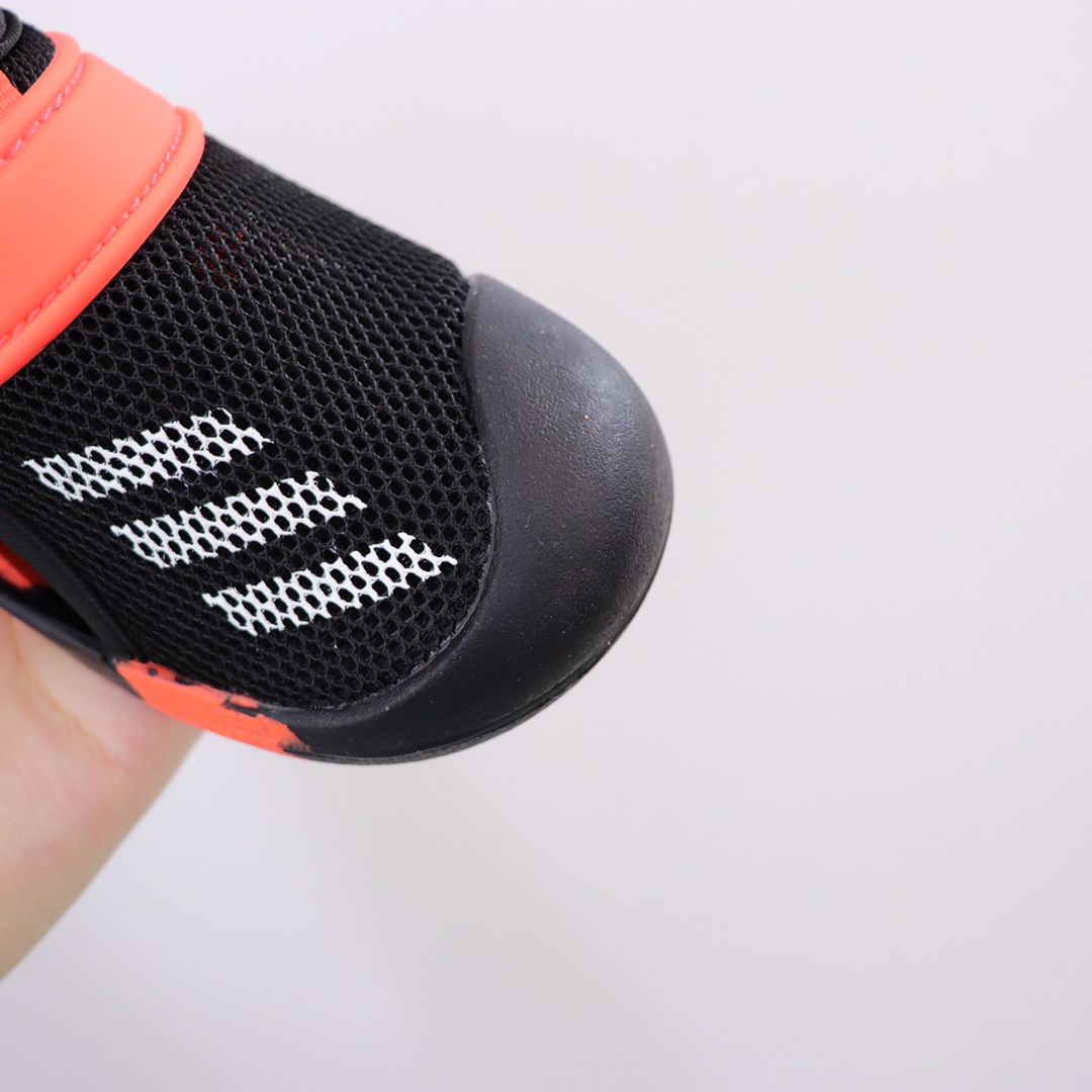 图片[6]-AD新款包头网面凉鞋‼️ AD儿童包头凉鞋 新款，每年的爆款！实在太经典好穿！采用柔韧透气网面，搭配耐磨橡胶鞋底，新升级的质量，比往年更上一个档次✅ 泡棉缓震鞋垫更加轻盈舒适，脚感柔软！与脚底贴合度很好，不会打滑！-选品中心