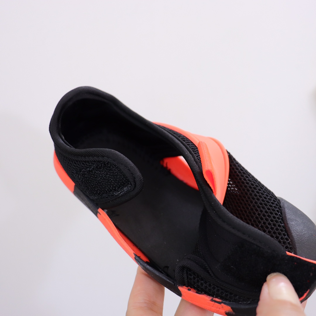 图片[7]-AD新款包头网面凉鞋‼️ AD儿童包头凉鞋 新款，每年的爆款！实在太经典好穿！采用柔韧透气网面，搭配耐磨橡胶鞋底，新升级的质量，比往年更上一个档次✅ 泡棉缓震鞋垫更加轻盈舒适，脚感柔软！与脚底贴合度很好，不会打滑！-选品中心