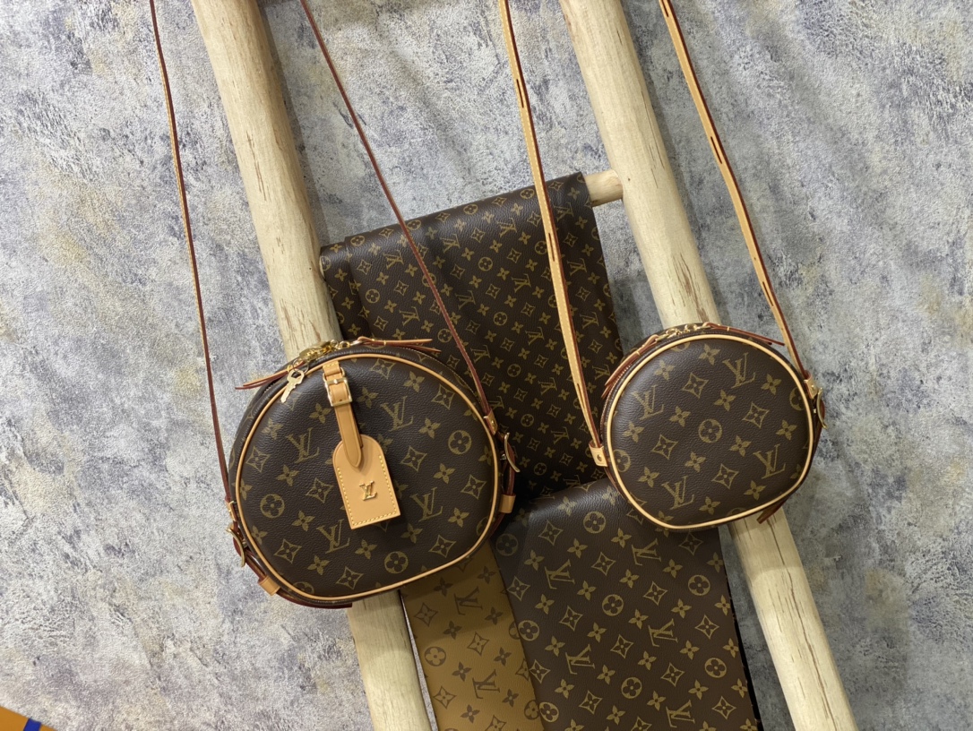 NO:176506,BOITE CHAEAU SOULE 2 sizes Optional!  Model 52294 Model 45149,19860909BOITE CHAEAU SOULE 2个尺寸 可选 ！ 型号 52294 型号 45149,,Bag