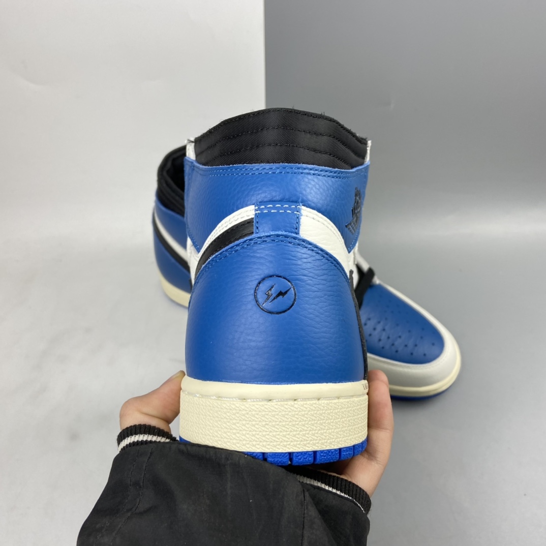 P300 Travis Scott x Air Jordan 1 High OG AJ1闪电倒勾 DH3227-105