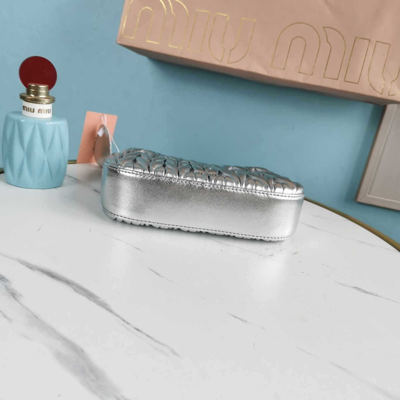 miumiu缪缪顶级进口小羊皮最新腋下包5BA200